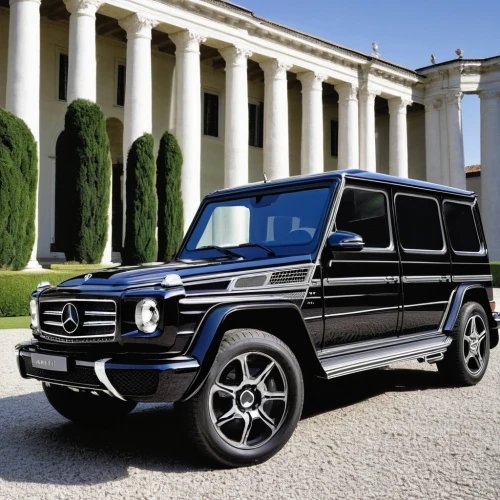 bluetec,brabus,luxury car,landcruiser,luxury cars,ghini,mercedes-benz gls,glk,4x4 car,daimlerbenz,mbusa,mercedes benz limousine,supercab,defender,suvs,jeep,escalades,benz,daimler,swb,Photography,Documentary Photography,Documentary Photography 05