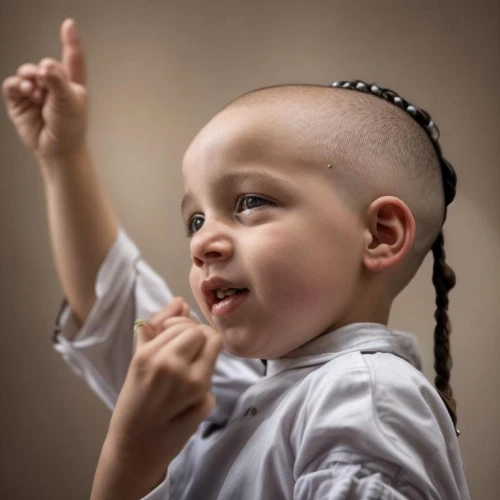 gekas,alopecia,avishai,kiddushin,eissa,shaolin,daughter pointing,little girl twirling,boy praying,taijiquan,kippah,baguazhang,airbender,kungfu,xingyiquan,lilladher,neuroblastoma,tonsure,helnwein,yitzak,Common,Common,Natural