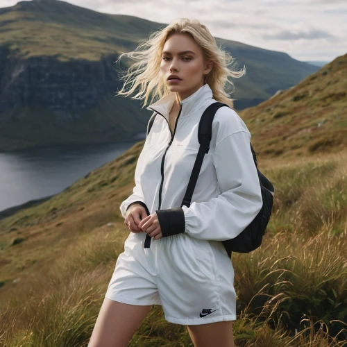 berghaus,north face,stutterheim,puma,penfield,claudie,tnf,windbreaker,athleta,frederikke,hiker,hike,elle,faroe,sigurdardottir,maxmara,sporty,pyper,mountain hiking,montane,Photography,General,Natural