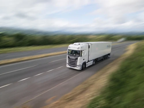 hgv,no overtaking by lorries,lorries,platooning,freight transport,commercial vehicle,hauliers,mainfreight,actros,hgvs,freightliner,trucking,semi,semitrailers,long-distance transport,scania,landstar,haulage,lorry,truckdriver