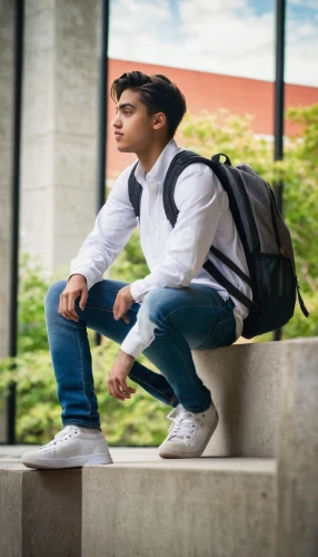 estudiante,student,school boy,college student,schoolkid,malaysia student,man on a bench,backpacks,collegiate,schooler,backpack,plainclothes,school benches,schoolboy,bookbag,campuswide,schoolbag,young model istanbul,rucksacks,concrete background,Conceptual Art,Daily,Daily 28