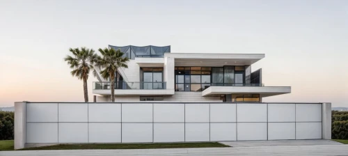 modern house,dunes house,modern architecture,beach house,cube house,cubic house,cantilevered,glass facade,contemporary,beachhouse,modern style,frame house,oceanfront,dreamhouse,siza,house by the water,mirror house,residential house,fresnaye,cantilevers,Architecture,General,Modern,Bauhaus