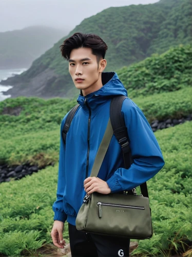 eastpak,north face,mingjie,filson,backpacker,hiker,surtsey,loewe,smythson,jeju island,rucksacks,duffle,penfield,kway,minkoff,woolmark,jansport,eco friendly bags,messenger bag,knapsacks,Photography,General,Realistic