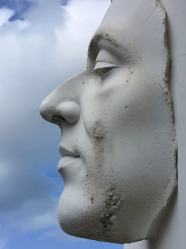 bust of karl,woman's face,rapa nui,the moai,woman sculpture,stonefaced,bust,moai,tecumseh,deformations,figurehead,vigeland,the head of the swan,niemeyer,thinking man,mannikin,side face,sculpt,benito juarez,woman face,Photography,Black and white photography,Black and White Photography 07