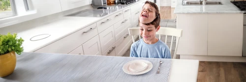 hands holding plate,dishearten,istock,eero,domesticus,gorenje,kitchen socket,djerma,sjc,spoonfed,tablespoonful,cooking spoon,hintergrung,rewi,spagnuolo,dishdashas,homeadvisor,big kitchen,homegear,girl with cereal bowl