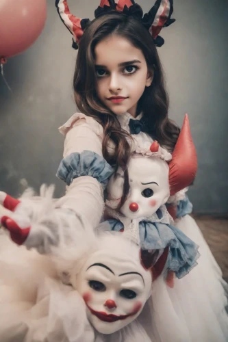 anabelle,porcelain dolls,doll cat,doll's facial features,dollfus,female doll,handmade doll,doll kitchen,bjd,doll looking in mirror,doll figures,painter doll,marionette,doll figure,annabelle,doll dress,artist doll,vintage doll,doll head,tumbling doll,Photography,Cinematic