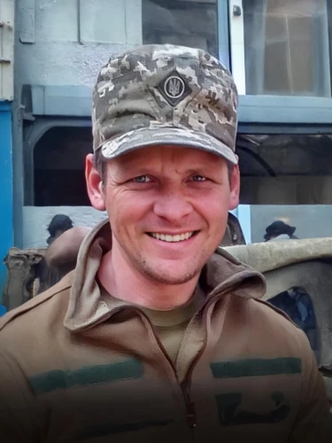 sinise,servicemember,qalamoun,yefremov,bagram,serviceman,mcdill,bergdahl,interservice,cherone,survivorman,servicemembers,mcchrystal,counterinsurgents,peshmerga,freyer,soldierly,efremov,kargil,counterinsurgency