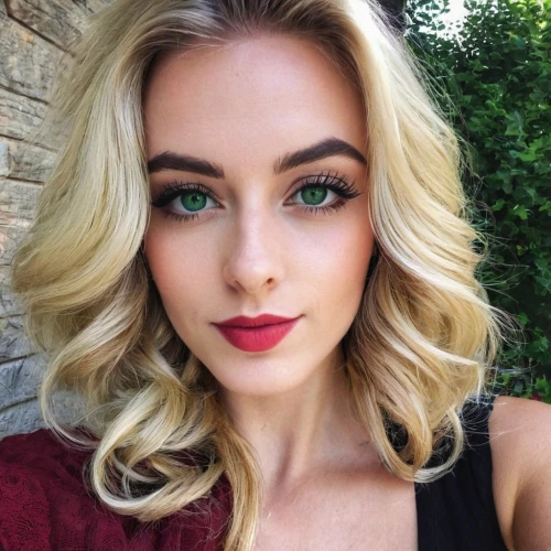 wallis day,red lips,brynn,kelsey,sierra,red lipstick,saoirse,green eyes,garanaalvisser,ais,irish,sabrina,poppy red,voluminous,devonne,ktvk,elsa,angel face,kuzmina,vintage makeup,Photography,Documentary Photography,Documentary Photography 09