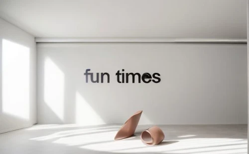 funtime,wall clock,klaus rinke's time field,runtimes,fluxus,playfulness,fungoes,leisure time,time,have fun,fundis,femtoseconds,cd cover,timings,diminutives,furnitures,timeframe,butime,funiculars,futons,Realistic,Fashion,Avant-Garde