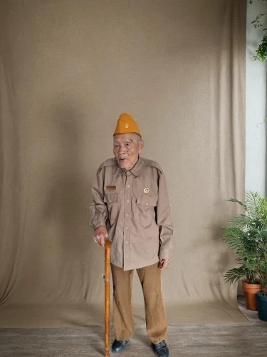 elderly man,elderly person,sackcloth textured background,pensioner,seniornet,supercentenarian,chespirito,centenarian,nonagenarian,senior citizen,oncle,care for the elderly,swayamsevak,septuagenarian,older person,eldercare,grandmet,abuelo,momaday,octogenarian