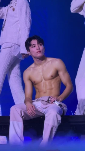 hyuk,minjun,abdominis,mingyu,taek,yangyang,gyu,kangta,mingjie,junsu,pecks,seung,taekkyeon,kai,taeyang,abdominals,hsinyi,hae,peniel,yanbin