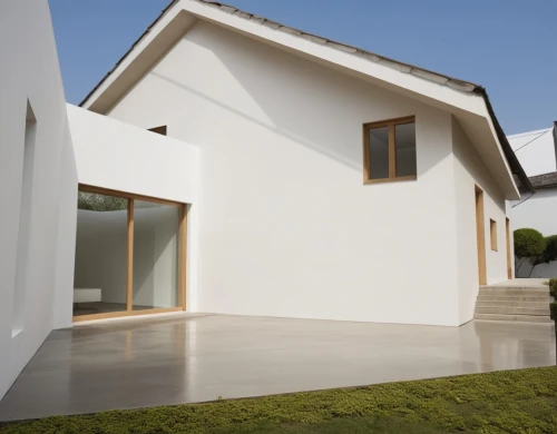 folding roof,passivhaus,weatherboarding,modern house,house insurance,exterior decoration,house shape,frame house,waterproofing,house roof,stucco frame,roof landscape,weatherboard,cubic house,homebuilding,smart home,prefabricated buildings,residential house,thermal insulation,mid century house,Photography,General,Realistic