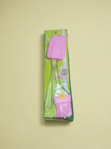 bookmark with flowers,flower vase,flower fabric,phone case,japanese floral background,pencil case,mezuzah,glasses case,leaves case,sleeping bag,toiletry bag,perfume bottle,pattern bag clip,gift wrapping paper,flower pot holder,oilcloth,rice paper roll,flowered tie,floral pattern paper,kitchen towel