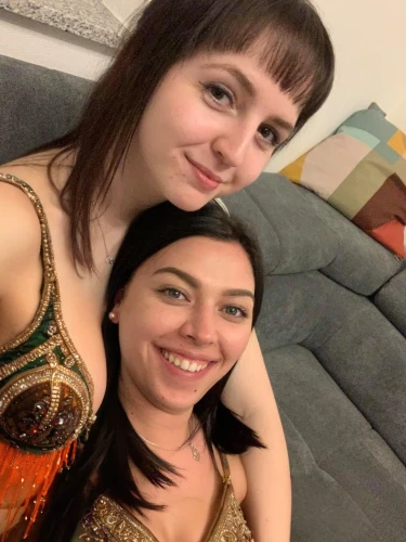 reunidas,andreasberg,reinas,lesbos,netsarim,sista,two girls,amigas,unidas,sisters,daftari,primas,huaylas,douridas,mom and daughter,broida,elsas,raya,christmas girls,mexicanas