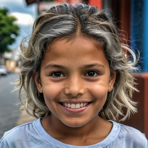 sonrisa,young girl,cambodiana,a girl's smile,guatemalan,salvadoran,guatemalans,paracatu,nicaraguans,uruguyan,nicaraguan,peruvian women,fluorosis,ecuadorans,ecuadorian,honduran,aeta,girl portrait,benedita,ecuadorean