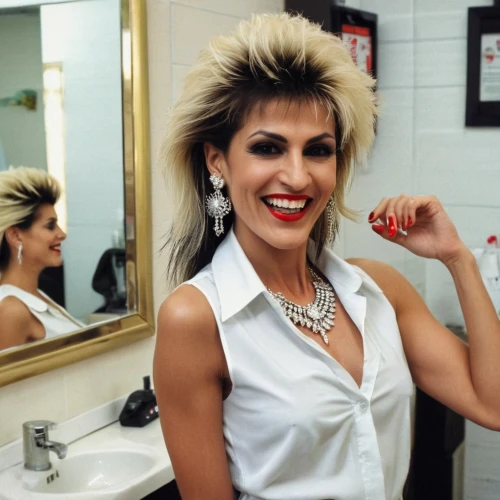 gennifer,pretty woman,cherilyn,trish,laurentien,eighties,roxette,brockovich,torrie,reductive,allred,diet icon,anousheh,janice,grease,aging icon,debbie,debbi,sherilyn,joanne,Photography,General,Realistic