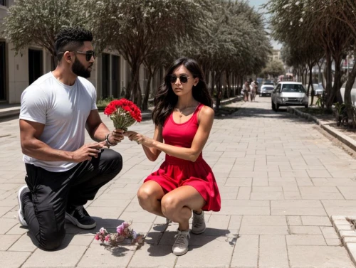 romantico,rosa bonita,flower delivery,admirer,floral bike,with roses,way of the roses,rosas,red roses,positas,cuba flower,holding flowers,valentine flower,red rose,flower cart,floral greeting,floristics,valentine's day,mirin,lei