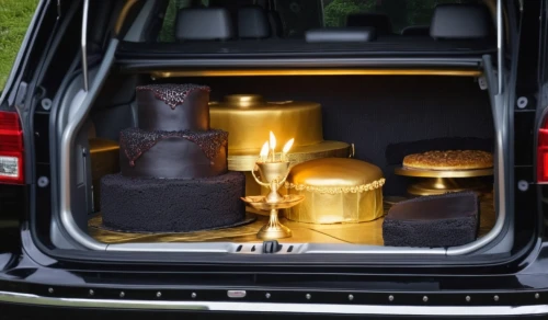 carnaudmetalbox,expedition camping vehicle,trunkload,luxe,goldhagen,vehicle storage,luxury accessories,mercedes-benz gls,mercedes 170s,leather compartments,escalades,gold lacquer,vw käfer,limo,camper van,travel van,luxury car,24 karat,humidors,luggage compartments,Photography,General,Realistic