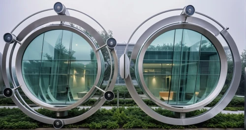 circle shape frame,penannular,portholes,oval frame,semi circle arch,annular,round frame,roundels,oval forum,steel sculpture,monowheel,light-alloy rim,bicycle wheel,chair circle,torus,design of the rims,exterior mirror,round arch,alloy rim,stargates,Photography,General,Realistic