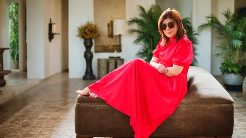 lady in red,red tunic,matondkar,kareena,red cape,filipiniana,cebu red,shades of red,red summer,bright red,red gown,cardinale,silk red,ivete,red shoes,coral red,zinta,red tablecloth,nayer,behindwoods