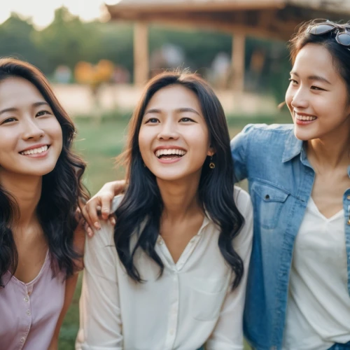 asiaticas,eurasians,young women,women friends,invisalign,indonesian women,nkoreans,three friends,mrtt,cambodians,friendly three,koreans,smiley girls,leftmost,hcg,polygyny,wlw,amerasians,amigas,the girl's face,Photography,Documentary Photography,Documentary Photography 01