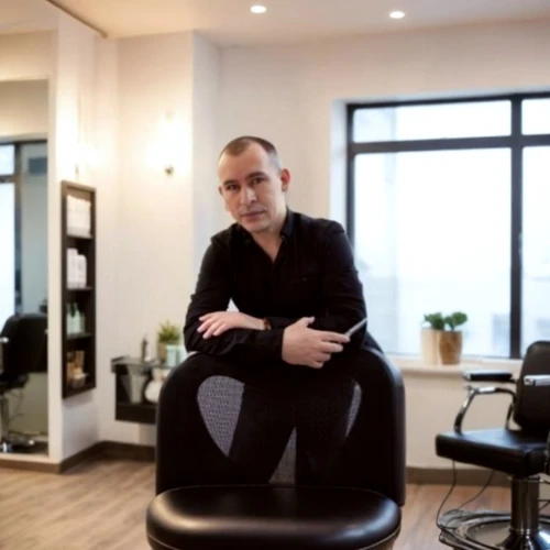 barbers chair,kasparov,hairdressing salon,bobbito,paphitis,zvyagintsev,levchin,new concept arms chair,shteyngart,rothblatt,blavatnik,hashwani,kieslowski,carvalhal,kerem,berbatov,derren,ceo,zakarian,sfakianakis