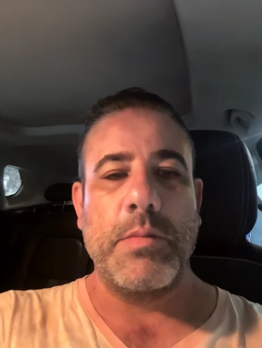 video,cab driver,video call,17-50,video chat,live stream,social,50,facial cancer,ceo,alpha,blank profile picture,bo leaves,video sharing,in car,greek,beta,buzz cut,body camera,the face of god