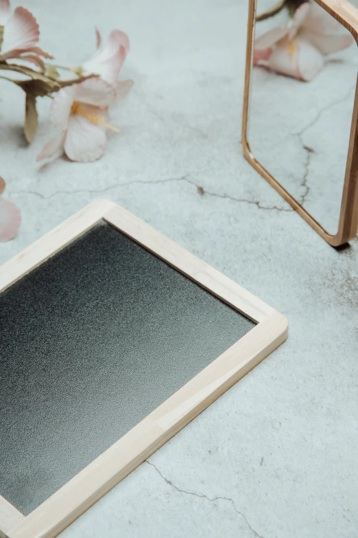 a close up of an image of an object on a table