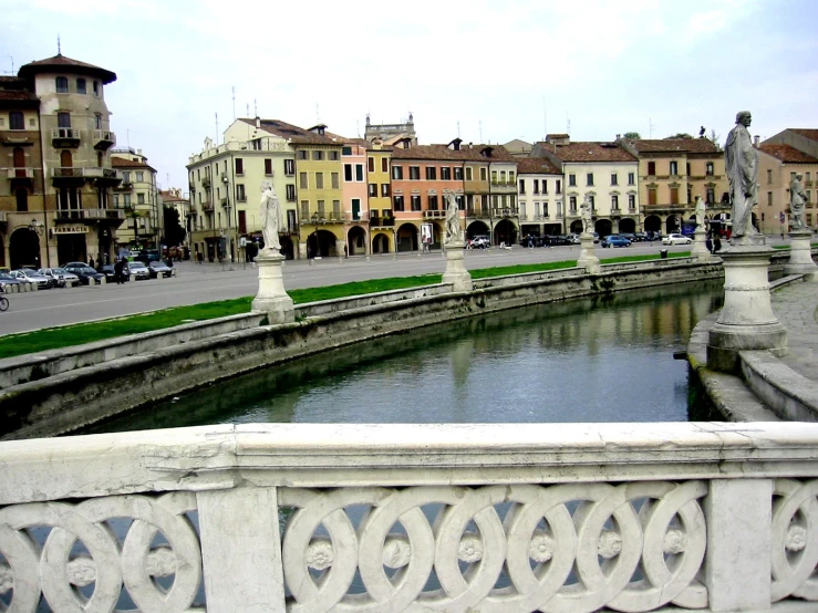 the view from the bridge looking down at the street