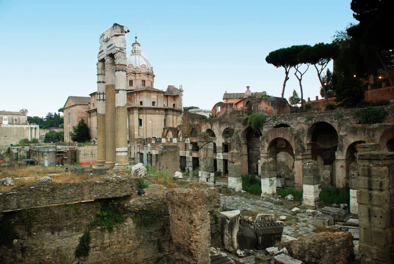 a po of an ancient roman city with buildings