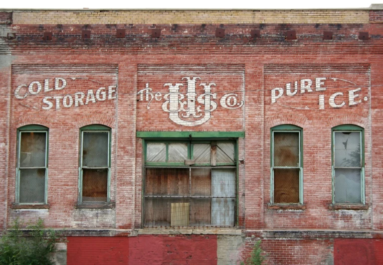 the side of a large old brick building