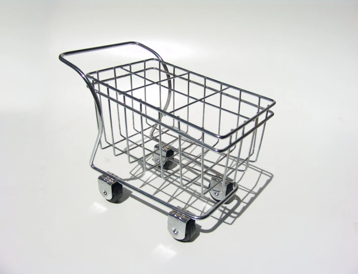 a metal shopping cart that looks like the bottom of a grocery cart