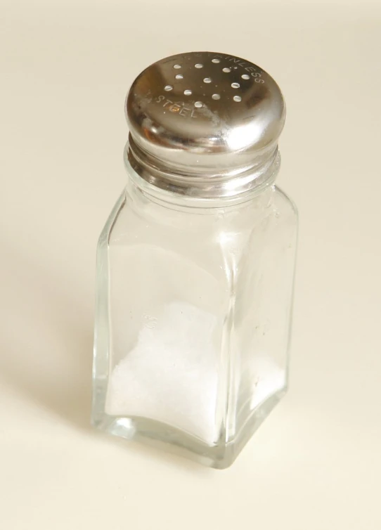 salt and pepper shaker with stainless steel lid