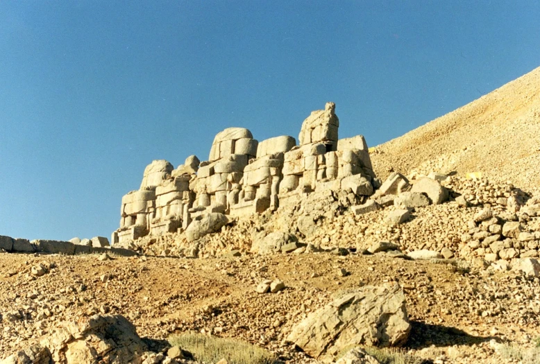 the desert is covered with small, natural rocks