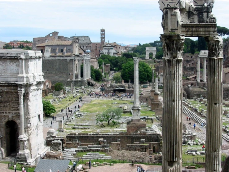 an ancient city with roman ruins and old buildings