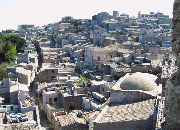 the city is shown with rooftops that are very large