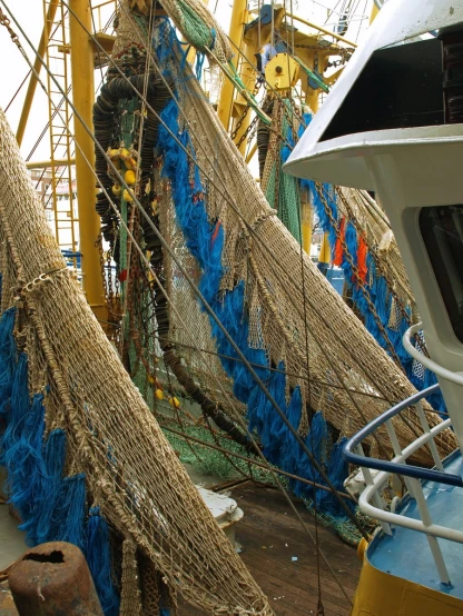 a group of ropes and other items that are attached to a boat