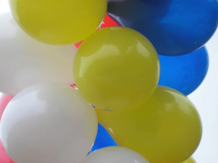 some balloons on top of a white table