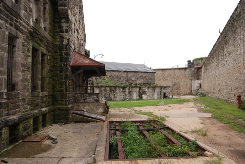 some very old buildings that are lined up