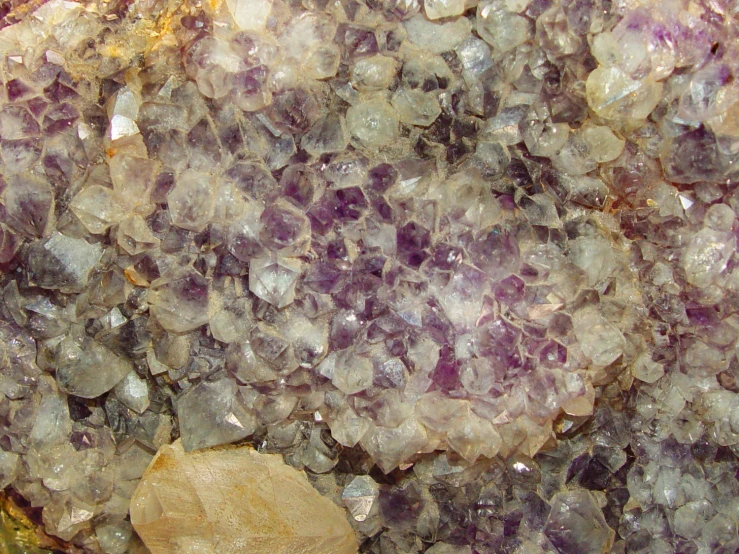 there is a close up of crystals on the rock