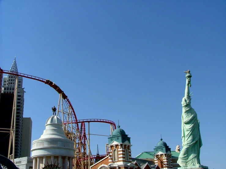 the statue of liberty as seen from below at universal studios