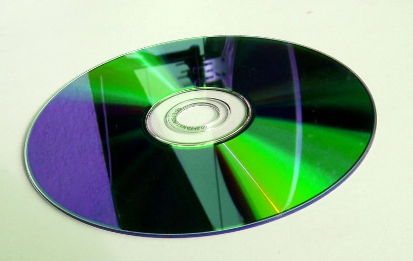 an empty cd with a circular disk on the side