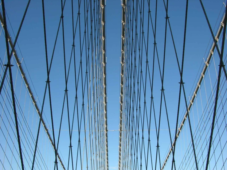 the top section of an electrical cable with many wires