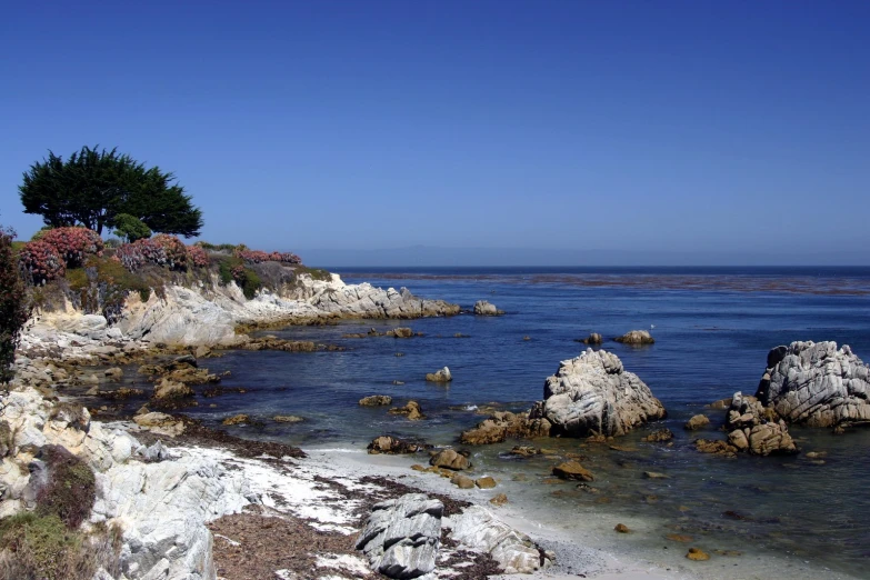 water that has rocks out in the ocean