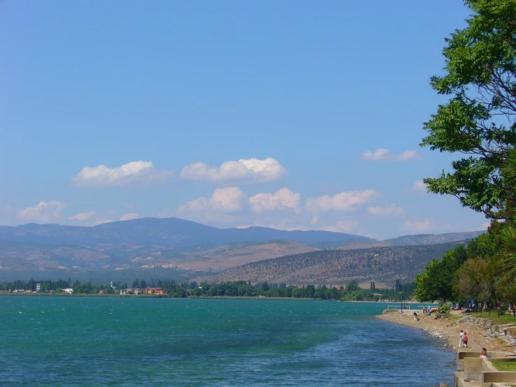 lake and mountains on a clear day in the country