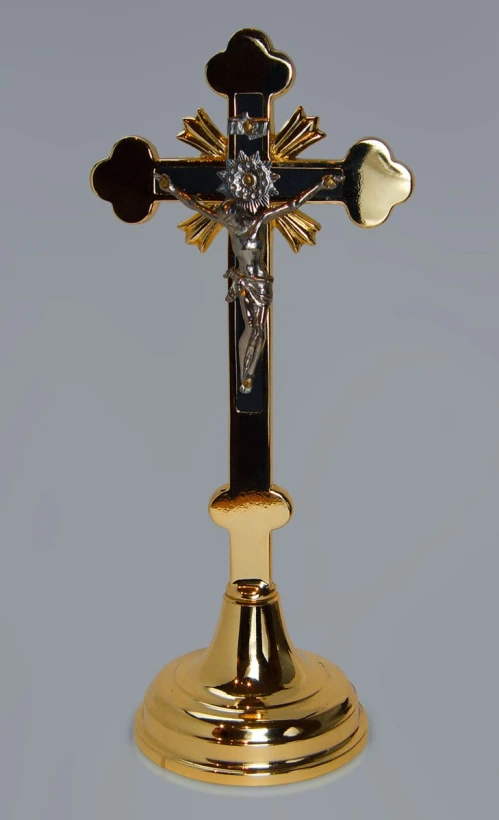 a cross on the base with a diamond