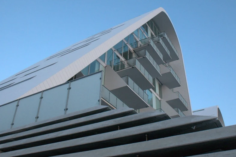 a building is standing in front of a sky