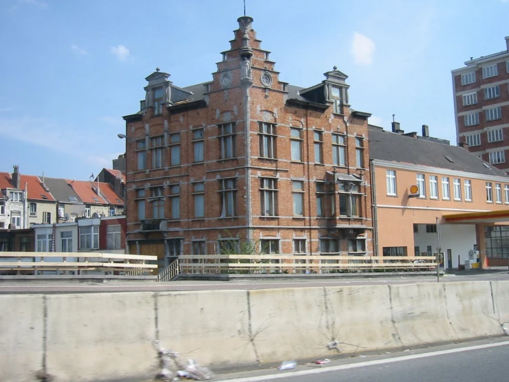 the building on the right has several stories on it