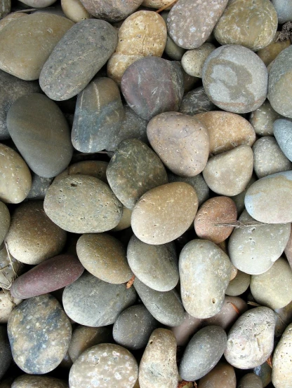 several different rocks that are different colors and sizes