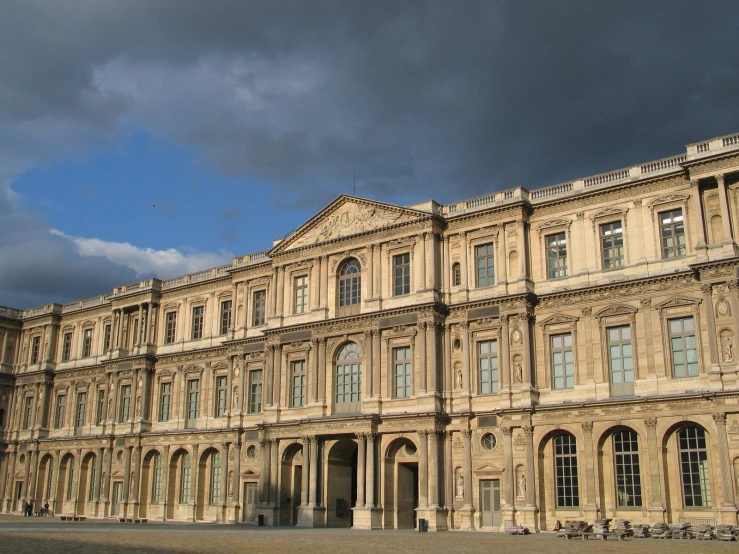 a po of the palace from across the road